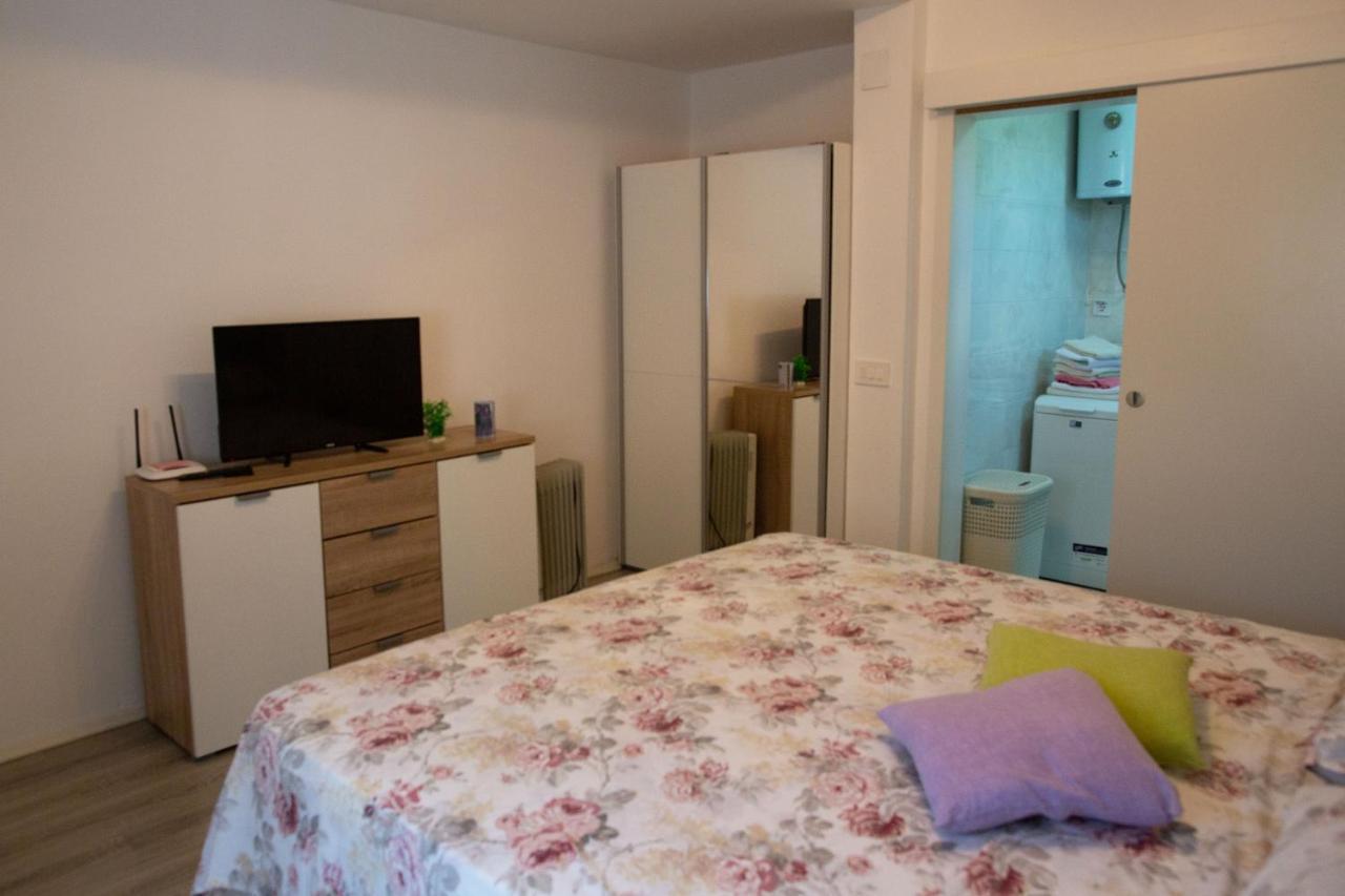 Holiday Home Petrovic メドゥリン エクステリア 写真