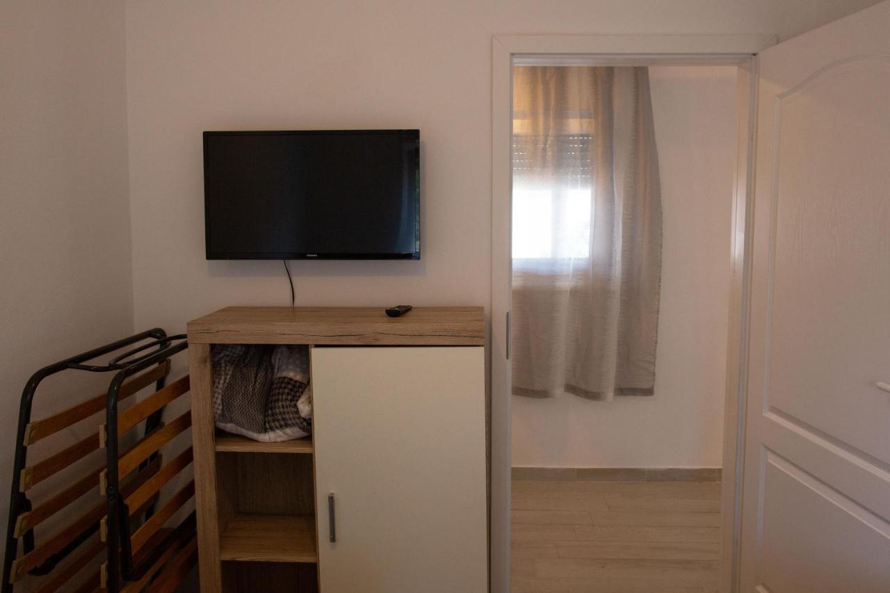 Holiday Home Petrovic メドゥリン エクステリア 写真
