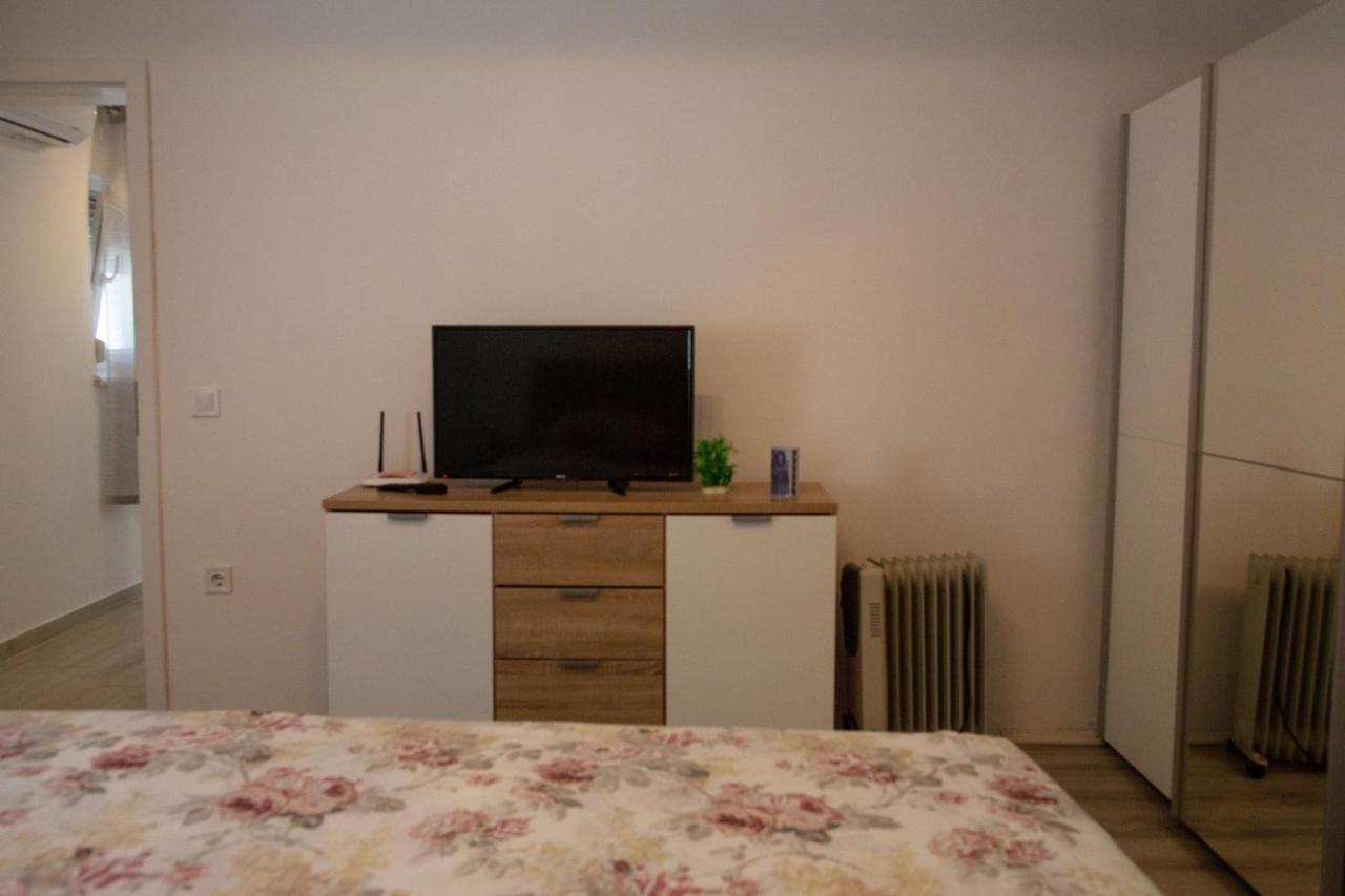 Holiday Home Petrovic メドゥリン エクステリア 写真